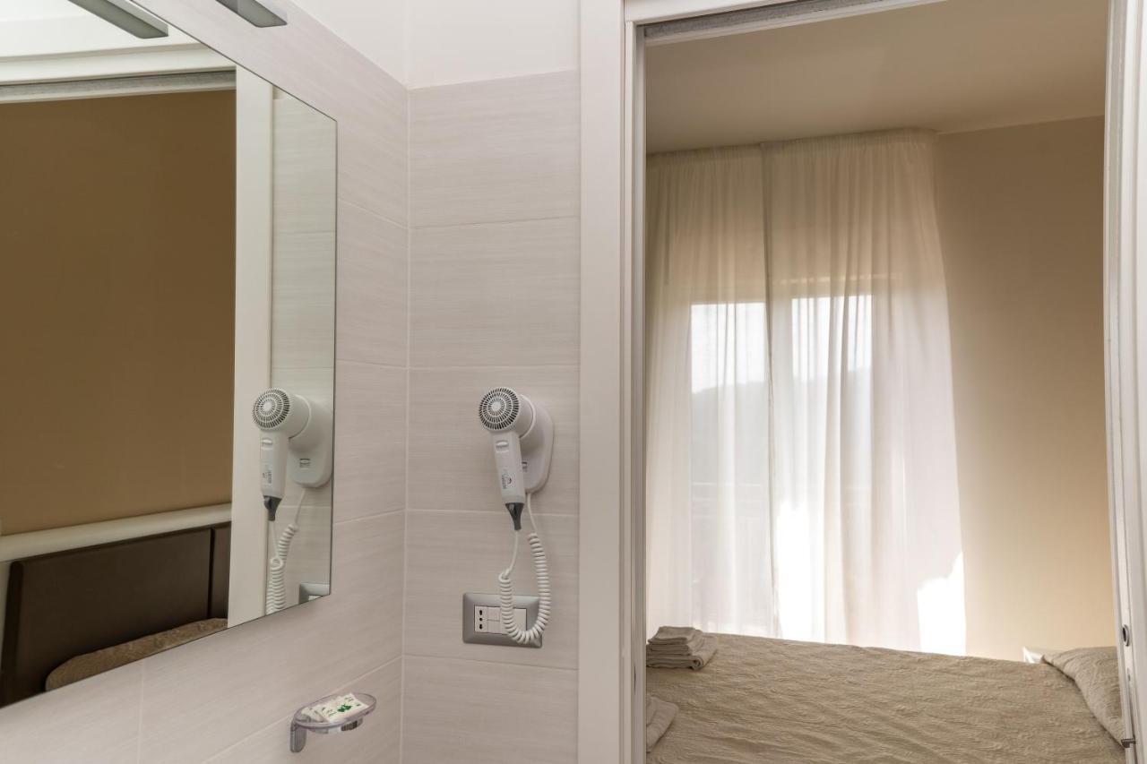 Blu Palinuro Hotel Bagian luar foto